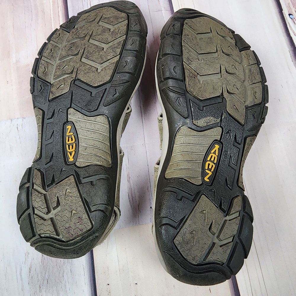 Keen Olive Green Brown Closed-Toe Hiking Sandals - Picture 7 of 8